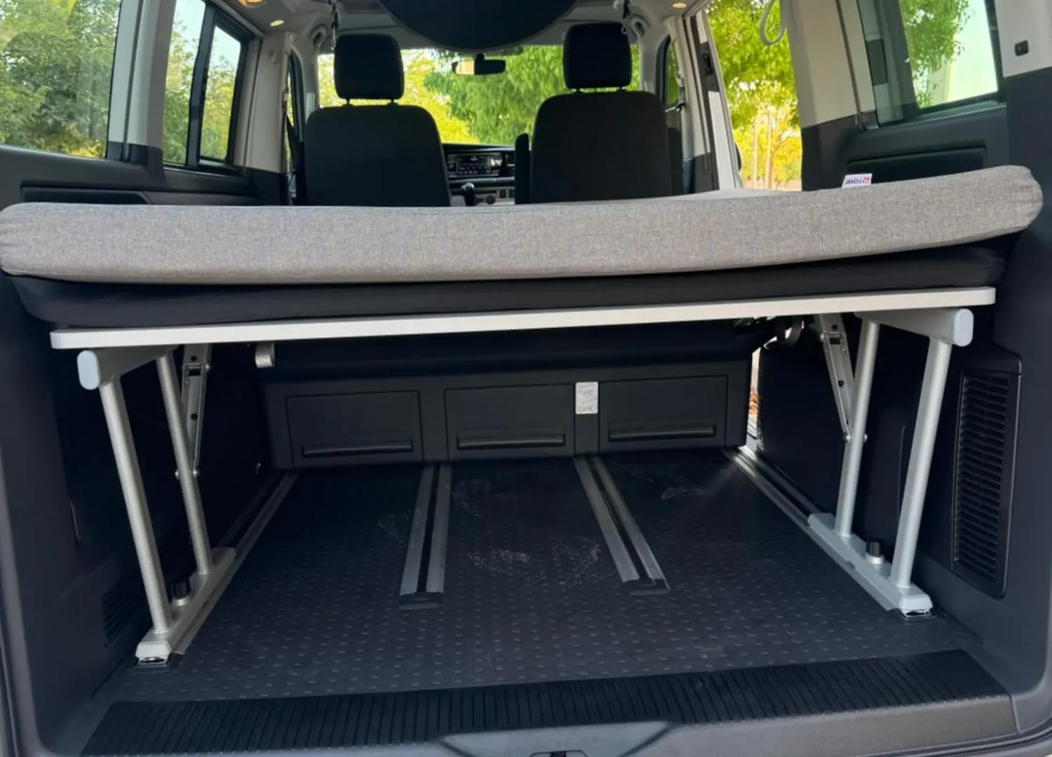 Úszó hotel Autocaravana Camper Volkswagen 2024 En Mallorca Spanyolország