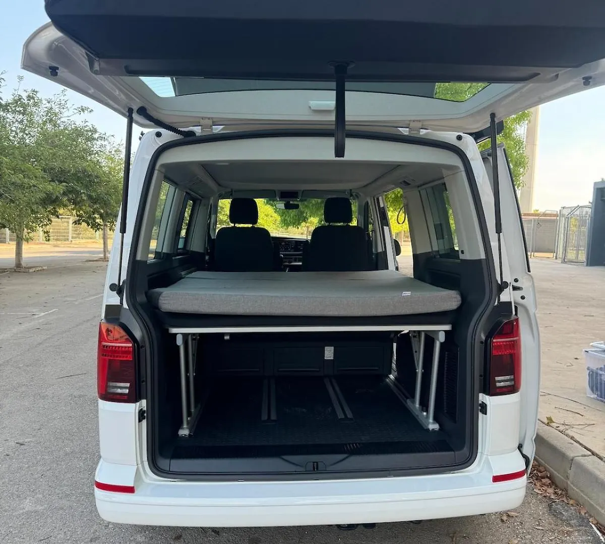 Autocaravana Camper Volkswagen 2024 En Mallorca 0*, Palma